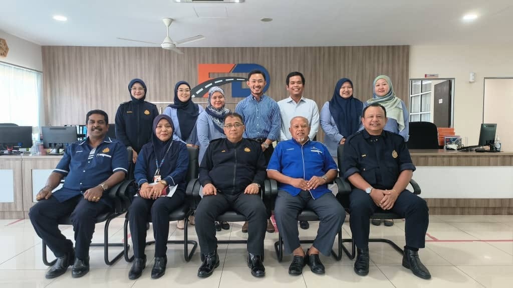 Aktiviti latihan memandu